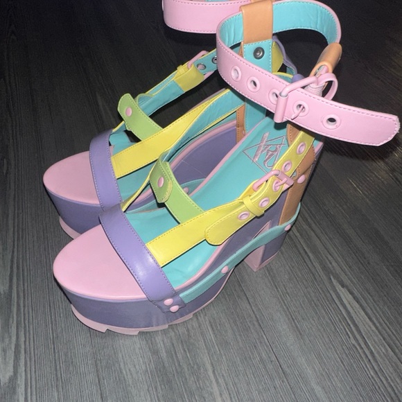 YRU platform Night Call rave shoes. - Picture 3 of 5